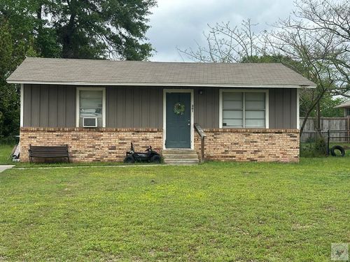 301 Marietta St., Queen City, TX, 75572 | Card Image