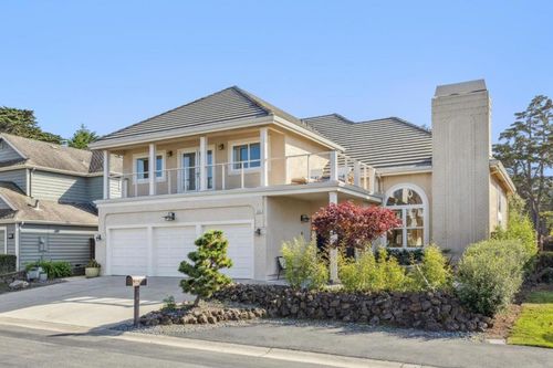 225 Eagle Trace Dr, Half Moon Bay, CA, 94019-2289 | Card Image