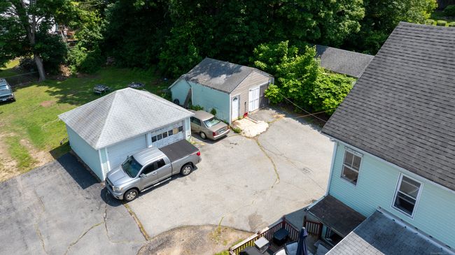 36 Carter St, Home with 8 bedrooms, 3 bathrooms and 3 parking in Killingly CT | Image 7