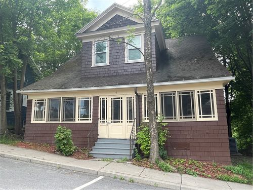 4 3rd St, Oneonta, NY, 13820-2606 | Card Image