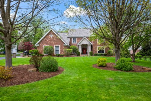 25568 N Countryside Dr, Lake Barrington, IL, 60010-7028 | Card Image