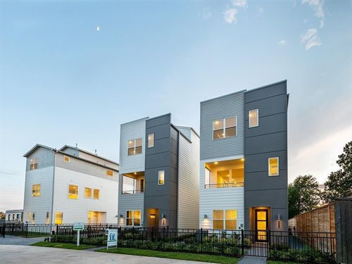 310 Jensen Dr, Houston, TX, 77020-8416 | Card Image