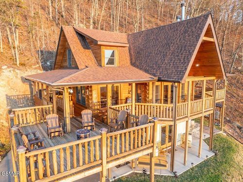 4015 Ravens Den Way, Sevierville, TN, 37862 | Card Image