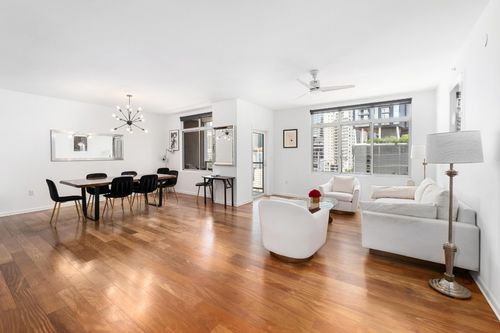 apt-1018-54 Rainey St, Austin, TX, 78701-4397 | Card Image