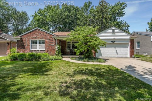 21235 River Rd, Grosse Pointe Woods, MI, 48236-1259 | Card Image