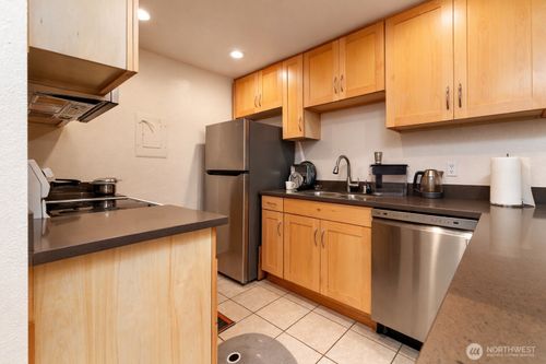 apt-b1-14665 Ne 34th St, Bellevue, WA, 98007-3521 | Card Image