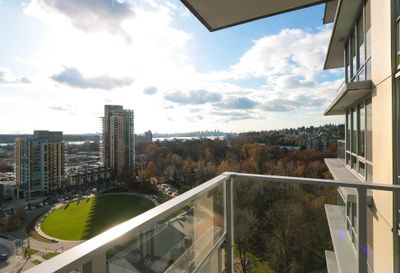 1805 - 680 Seylynn Cres, Condo with 2 bedrooms, 2 bathrooms and 1 parking in North Vancouver BC | Image 3