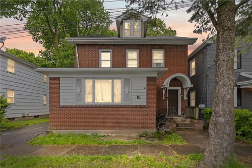 18 Bauer St, Rochester, NY, 14606-2406 | Card Image