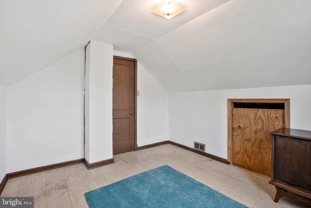 Residential in LINTHICUM HEIGHTS 3