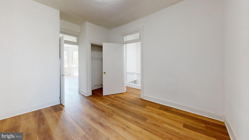 Commercial Sale in WASHINGTON 3