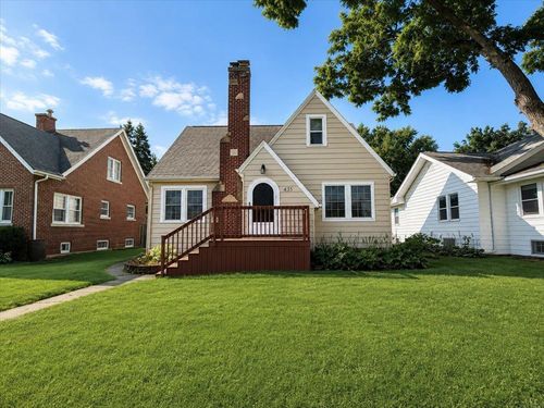 435 Campbell Ave, Waterloo, IA, 50701-2835 | Card Image