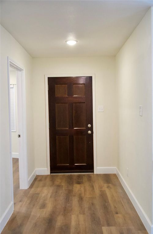 2405 Byron Ave, Pearland, TX, 77581-4401 | Card Image