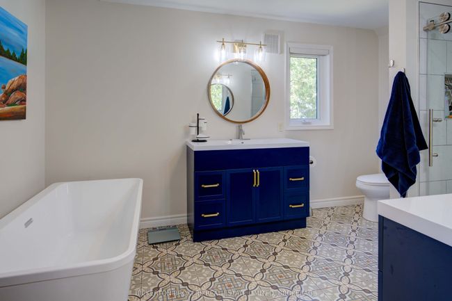9 Grays Lane, House other with 5 bedrooms, 2 bathrooms and 2 parking in Gananoque ON | Image 40