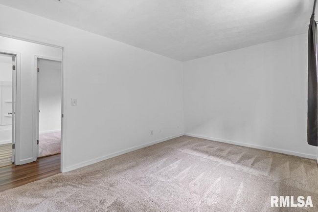 APT-4 - 3069 4 Th St, Condo with 2 bedrooms, 1 bathrooms and null parking in Moline IL | Image 11
