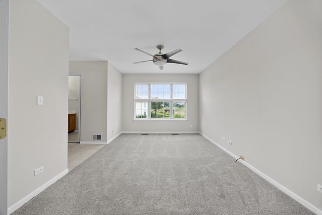 905 Huntington Dr, Townhouse with 2 bedrooms, 3 bathrooms and 2 parking in Elk Grove Village IL | Image 17
