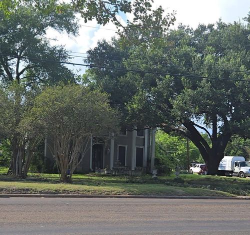 815 E Washington Ave, Navasota, TX, 77868-3158 | Card Image
