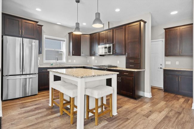 2908 Mark Twain Dr, House other with 3 bedrooms, 3 bathrooms and null parking in Chaska MN | Image 9