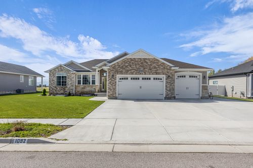 1092 E 250 S, Tremonton, UT, 84337-8787 | Card Image