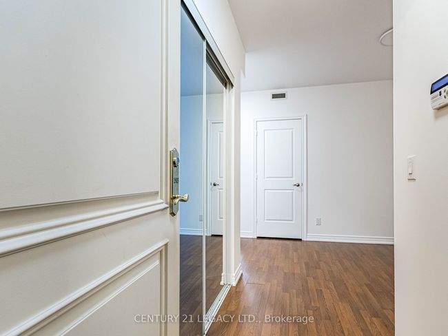 1503 - 9245 Jane St, Condo with 2 bedrooms, 2 bathrooms and 1 parking in Vaughan ON | Image 10