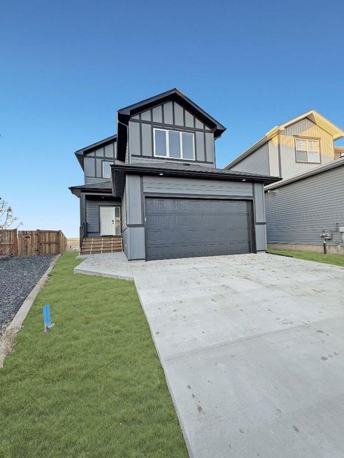 951 41 Ave N, Lethbridge, AB, T1H7G9 | Card Image