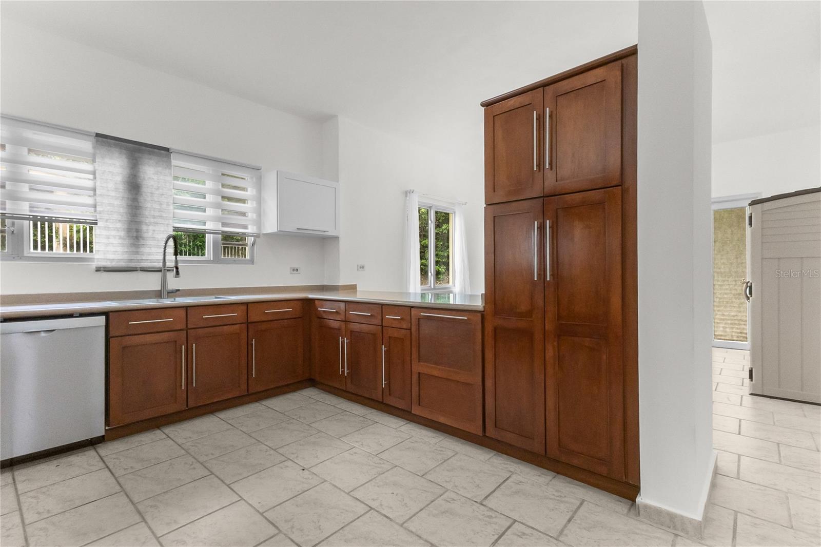Residential Lease for rent in HUMACAO, B31 SUNSET, 2080 m²