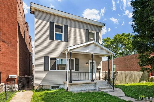 4253 Swan Ave, Saint Louis, MO, 63110-3829 | Card Image