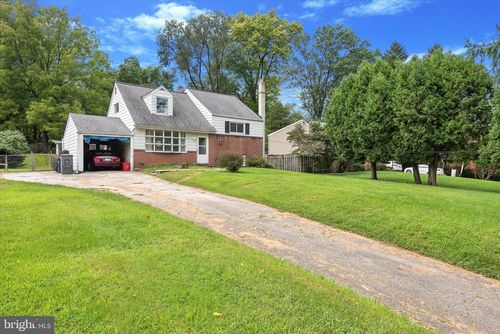 8 Frame Ave, MALVERN, PA, 19355-1521 | Card Image