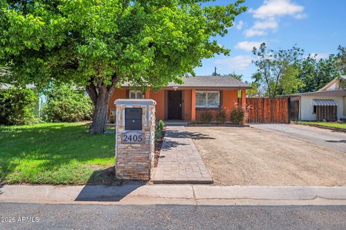 2405 N 27th Pl, Phoenix, AZ, 85008-1934 | Card Image