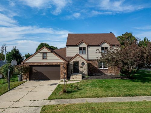 1300 Wolff Ave, Elgin, IL, 60123-5112 | Card Image