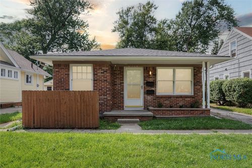 3147 Sherbrooke Rd, Toledo, OH, 43606-2126 | Card Image
