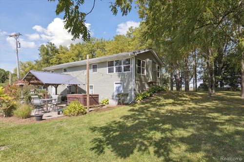 5145 Arbela Rd, Millington, MI, 48746-9705 | Card Image