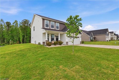 633 Mahogany Dr, Thomasville, NC, 27360-9729 | Card Image