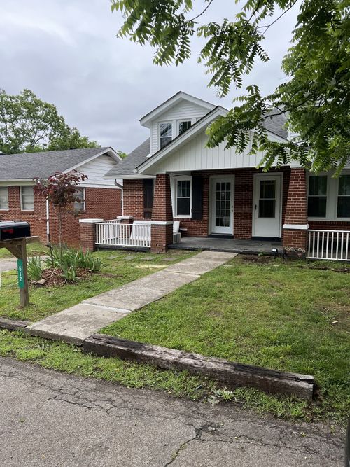 apt-a-512 N Main St, Dickson, TN, 37055-1393 | Card Image
