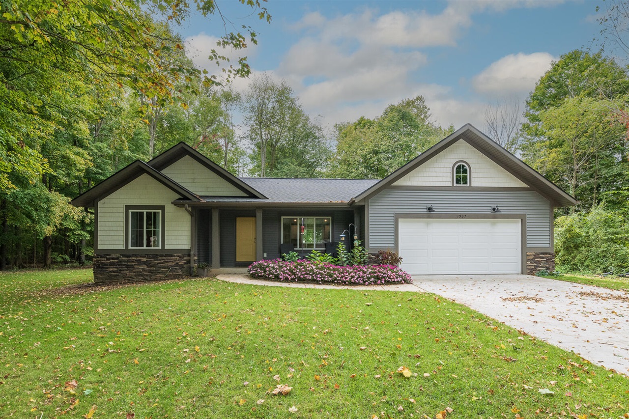 Cygnet Dr, Otsego, MI 49078