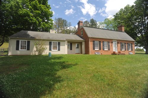 3262 W Midland Trl, Lexington, VA, 24450-6339 | Card Image