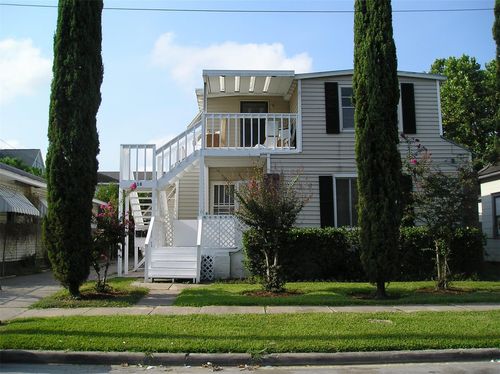 apt-2-216 Redan St, Houston, TX, 77009-5441 | Card Image