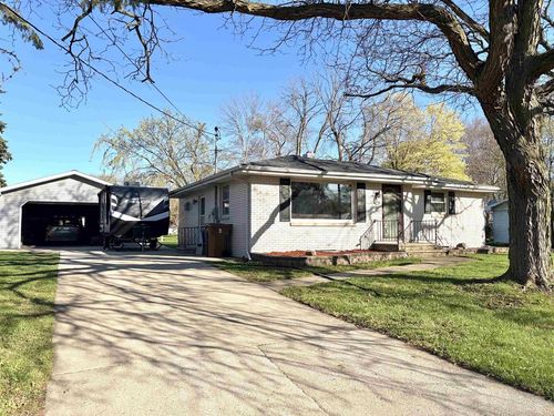 916 London Street, MENASHA, WI, 54952 | Card Image