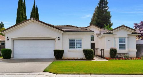 6074 W El Paso Avenue, Fresno, CA, 93722 | Card Image