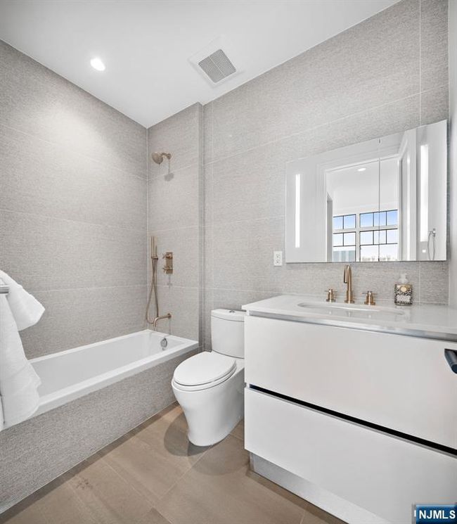 23 Stone Bridge Ct, Townhouse with 4 bedrooms, 5 bathrooms and null parking in Demarest NJ | Image 28