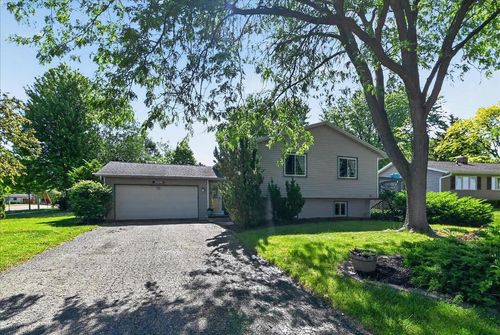 5701 Anthony St, Mcfarland, WI, 53558-8619 | Card Image