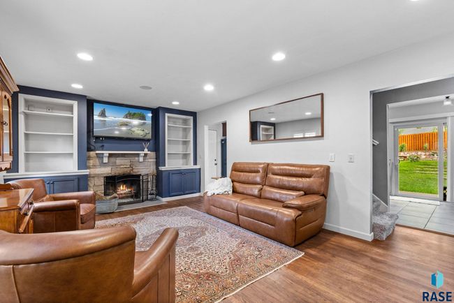 2424 S Main Ave, House other with 4 bedrooms, 3 bathrooms and null parking in Sioux Falls SD | Image 5