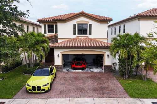 8821 W 34th Ct, HIALEAH, FL, 33018-1879 | Card Image