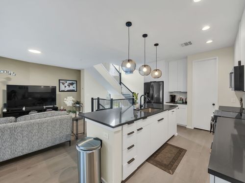 101-4703 Munger Ave, Dallas, TX, 75204-4720 | Card Image