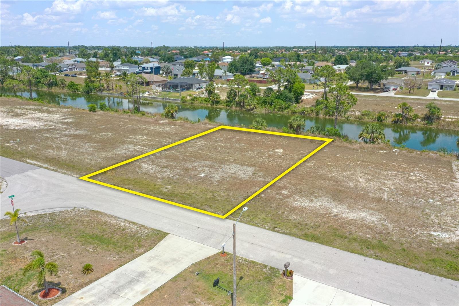 Land in CAPE CORAL 3