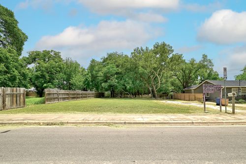 504 W Elliott St, Austin, TX, 78753-5416 | Card Image