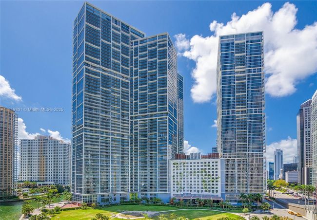 APT-4213 - 475 Brickell Ave, Condo with 2 bedrooms, 2 bathrooms and null parking in Miami FL | Image 25