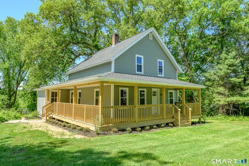 193 E Franklin St, Killingly, CT, 06239-3802 | Card Image