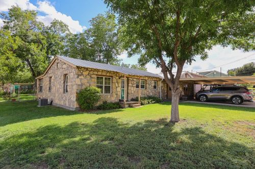 1107 Beall St, Ozona, TX, 76943 | Card Image