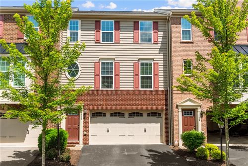 1703 Pointe View Dr, Mars, PA, 16046-8922 | Card Image