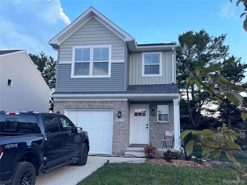 15175 Horger Ave, Allen Park, MI, 48101-2633 | Card Image
